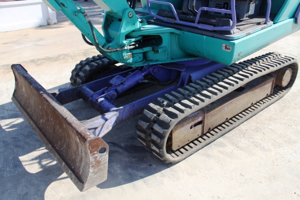 มือสองญี่ปุ่นนำเข้าเอง แบคโฮ KOMATSU-PC30-7 s.n.26661 ใช้งาน 4,011 ช.ม. มือสองญี่ปุ่นแท้ สภาพดี รถพร้อมใช้ ราคาคุยกันได้ มีบริการขนส่ง