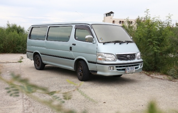 ขายรถตู้toyotaหัวจรวด หลังคาเตี้ย vip