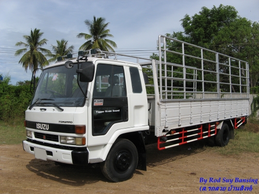 ขาย 6ล้อ อีซูซุ ร็อกกี้ 195 แรง ยาว 6.20 ปี 2003 สภาพสวยเดิมเครื่องดี พร้อมใช้งาน ชมก่อนได้ครับ สนใจติดต่อ 081-9425443