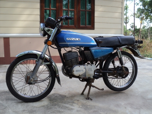 ขาย Suzuki GP 100 Tora สภาพเดิมๆ พร้อมใช้ ราคาถูกๆ