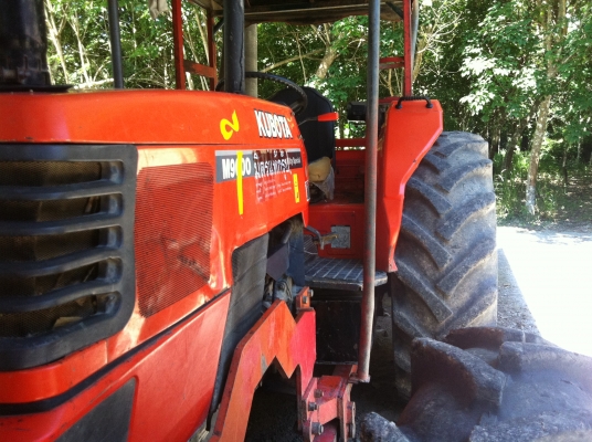 ขายคูโบต้า M9000 รถมีตัวจริง โทร 086 9513852