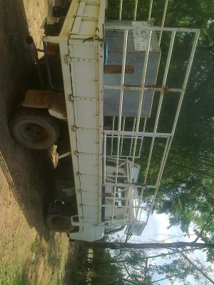 ขาย หกล้อ นิสสันคาบอนส์