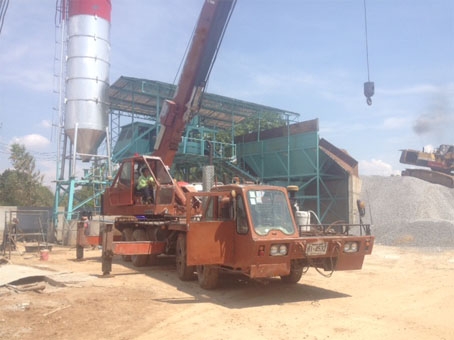 เครน KATO 20 ตัน 12 ล้อ มีทะเบียน สภาพพร้อมใช้งาน