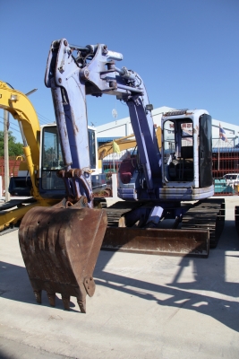 มือสองญี่ปุ่นนำเข้าเอง แบคโฮ KOMATSU-PC75UU-2 s.n.8783 ใช้งาน 4,189 ช.ม. มือสองญี่ปุ่นแท้ สภาพดี รถพร้อมใช้ ราคาคุยกันได้ มีบริการขนส่ง
