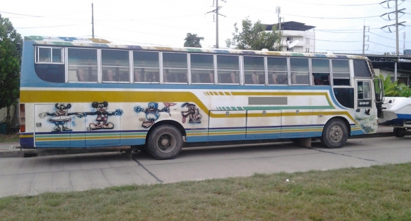 bus รับส่งนักเรียน bus รับส่งนักเรียน