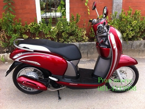 ขายscoopy-iสีเเดงเทา ปี2555