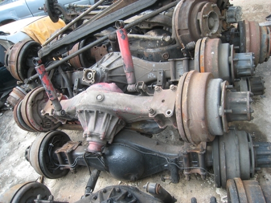 เพลาหน้า - หลัง ISUZU  NPR ของนอก