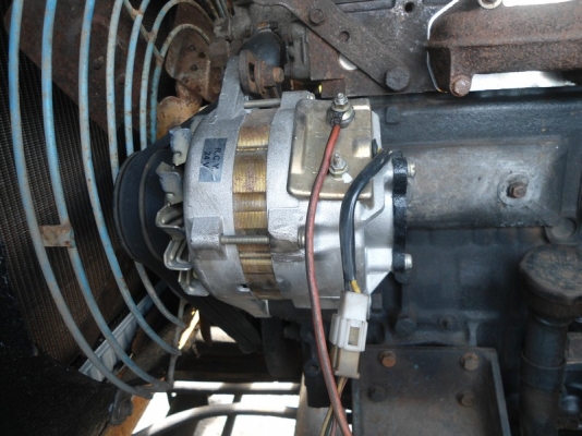 ขาย AIRMAN 370 เครื่อง 6 สูบครับ พร้อมใช้งาน รับบประกันนะครับ ราคา 240000 บาทครับ