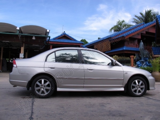 รถเก๋ง ยี่ห้อ HONDA รุ่น CIVIC รถเก๋ง ยี่ห้อ HONDA รุ่น CIVIC