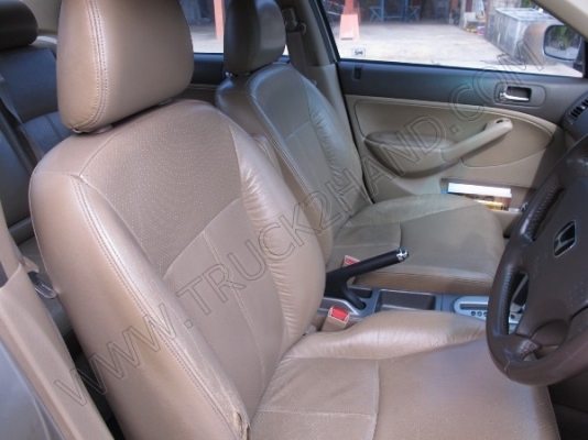 รถเก๋ง ยี่ห้อ HONDA รุ่น CIVIC รถเก๋ง ยี่ห้อ HONDA รุ่น CIVIC