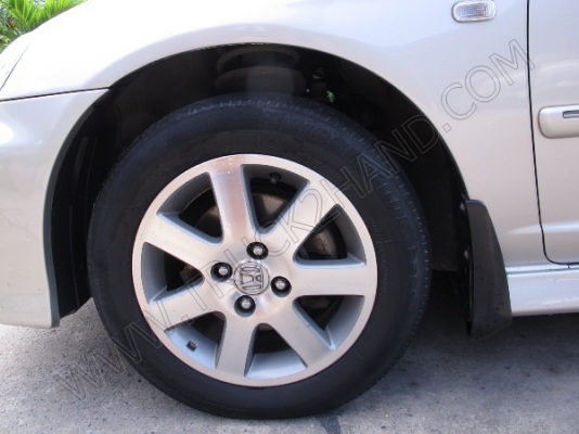 รถเก๋ง ยี่ห้อ HONDA รุ่น CIVIC รถเก๋ง ยี่ห้อ HONDA รุ่น CIVIC