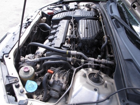 รถเก๋ง ยี่ห้อ HONDA รุ่น CIVIC รถเก๋ง ยี่ห้อ HONDA รุ่น CIVIC