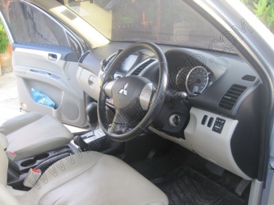 รถยนต์ ยี่ห้อ MITSUBISHI รุน PAJERO SPRT