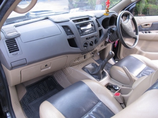 รถกระบะ ยี่ห้อ TOYOTA รุ่น VIGO