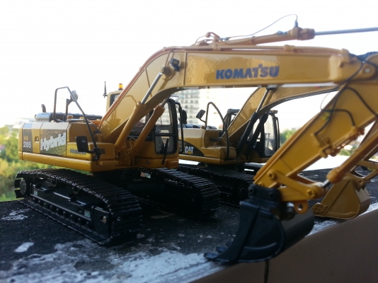 komutsu HB205 Hybrid เหมือนจริงมากคับ พร้อมส่งครับ komutsu HB205 Hybrid เหมือนจริงมากคับ พร้อมส่งครับ