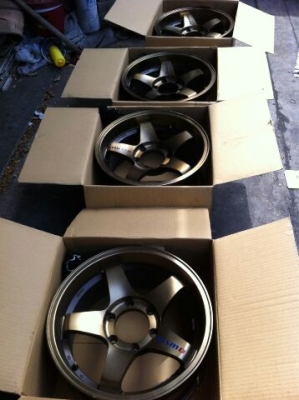 ขายmax  nissmo  17     หนัาหลัง8ครึง 6รูใสกะบะ  สภาพสวย99\%  ใช1 เดือน