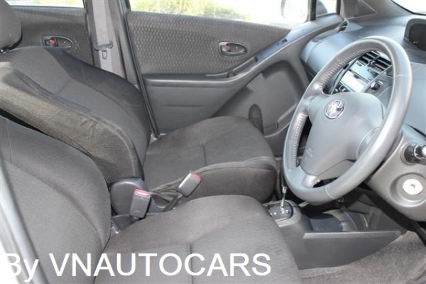 ฟรีดาวน์2006 TOYOTA YARIS1.5 S AT ตัวท๊อป มือแรก