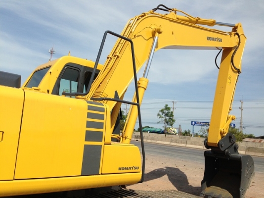 ขายรถแบคโฮ KOMATSU สภาพสวยมากๆ