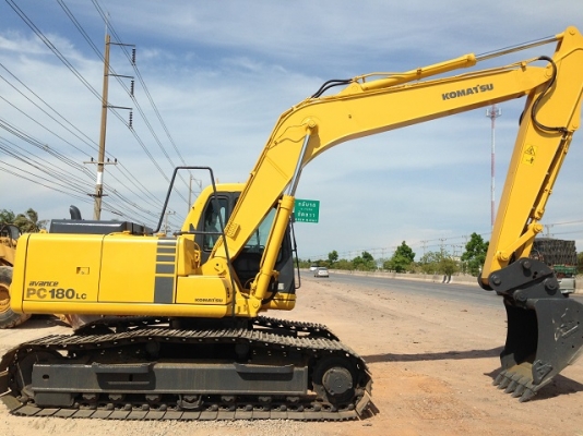 ขายรถแบคโฮ KOMATSU สภาพสวยมากๆ