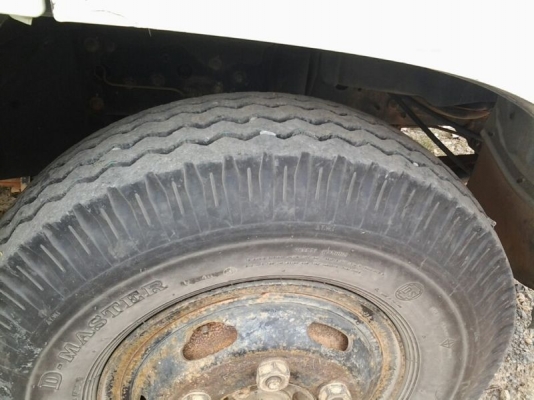 รถฮีโน่ 6 ล้อดั้ม 170 แรงม้า ปี 51 รถวิ่ง 5x,xxx กม.  สนใจติดต่อ 081 - 6079515