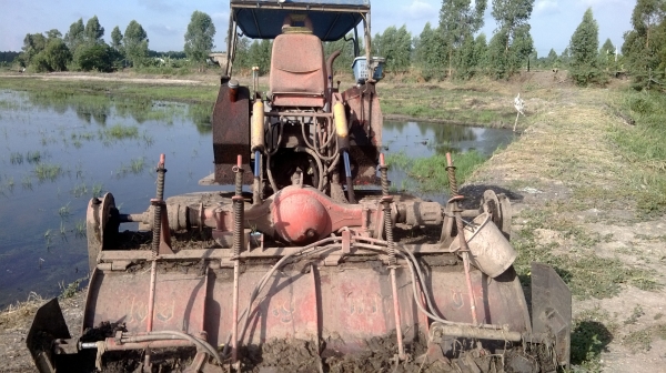 ขายรถตีดิน