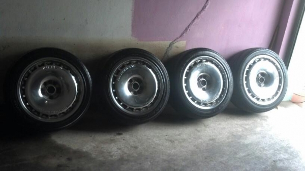 แม็ก IMPUL ขอบ 17 พร้อมยางฟอเก้น สภาพดีไม่คด ไม่ดุ้ง