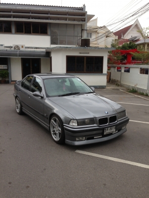 แลก ขาย รถ bmw e36  0813733744