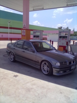 แลก ขาย รถ bmw e36  0813733744
