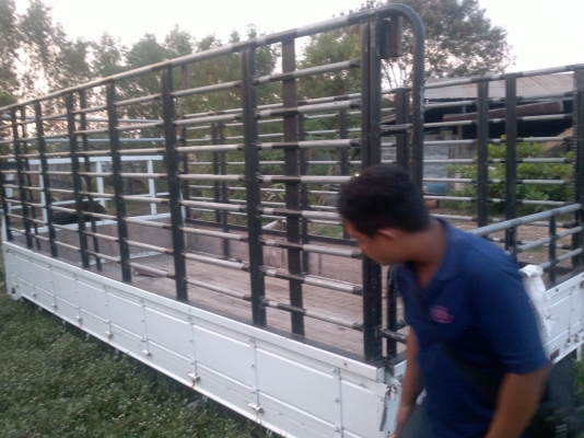 คุณแม่จันทร์ จากมหาสารคาม จองแล้วครับ  ยาว 5 เมตร ถอดจาก NPR150  หน้าตึก