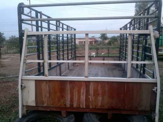 คุณแม่จันทร์ จากมหาสารคาม จองแล้วครับ  ยาว 5 เมตร ถอดจาก NPR150  หน้าตึก