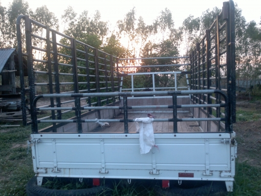 คุณแม่จันทร์ จากมหาสารคาม จองแล้วครับ  ยาว 5 เมตร ถอดจาก NPR150  หน้าตึก