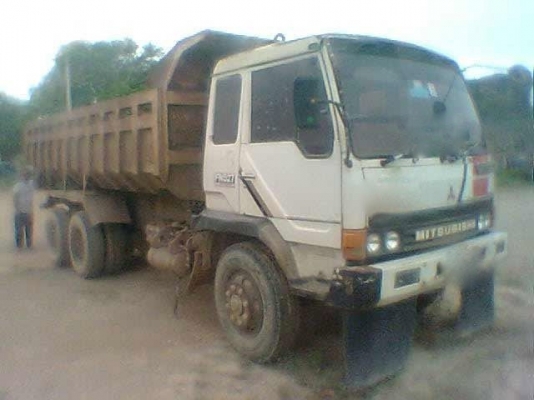 รถมิตซู 10 ล้อดั้ม 191 แรงม้า กะบะท้องเรือ ( มีขาย 5 คัน )  สนใจติดต่อ  081 - 6079515