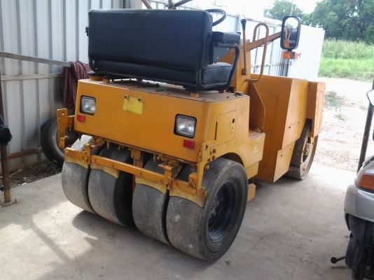 ขายรถบดซาไกร4ตันเก่านอกยี่ปุ่นยังไม่ทำงานเมืองไทยราคาถูก