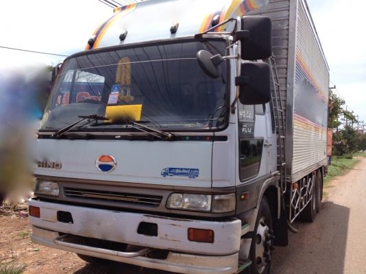 รถฮีโน่ 10 ล้อ ตู้เย็น FL1J  210 แรงม้า ปี 41 สนใจติดต่อ 081 - 6079515