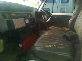 ขายรถ 6 ล้อพื้นเรียบ TOYOTA DAINA เครื่อง 4BE1 110 แรงม้า คัสซี TA3H4-104582 กระบะกว้าง 1.90 เมตรยาว 4.40 เมตร ยางใหม่ทุกเส้น ราคา 260000