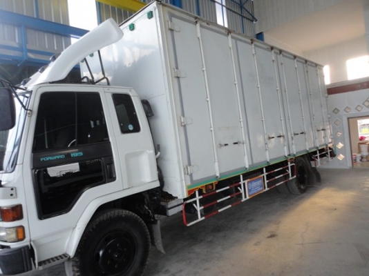 ขายรถตู้10บานยาว7.20(รถประกอบครับ)เครื่อง195เก็บงานพร้อมใช้ครับ