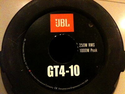 ซับ 2ตัว Kenwood-JBL รายละเอียดด้านในสภาพดีทั้งสองตัว ซับ 2ตัว Kenwood-JBL รายละเอียดด้านในสภาพดีทั้งสองตัว