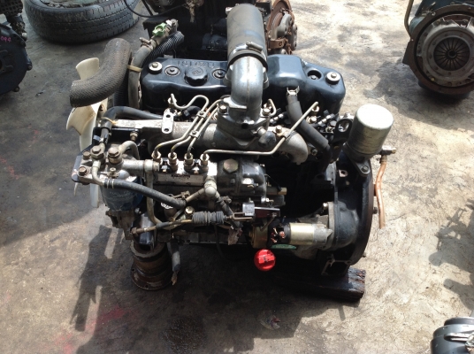 ขายเครื่องแบ็คโฮ PC60 เก่าญี่ปุ่นยี่ห้อ isuzu รุ่น 4JC1 สภาพสวยมากๆพร้อมใช้งาน