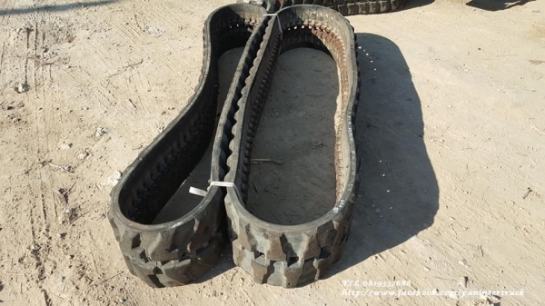 FROM JAPAN RUBBER TRACK แทรคยาง สำหรับใส่กับรถไซค์ 20, 25, 30,35 (แบบลอนเลอร์กัมปั้น) ขนาด 300*5.25* 84(ข้อถี่)