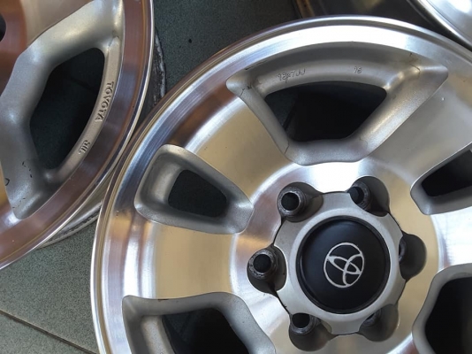 ล้อ Toyota Surf 185 ขอบ 16*7 et+15 สภาพสวยๆ 1ชุด