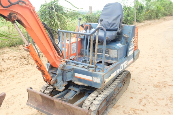 รถขุดเล็ก kubota kh-012 นำเข้าญี่ปุ่น ขึ้นรถกระบะได้ โทร 086-1602189 รถขุดเล็ก kubota kh-012 นำเข้าญี่ปุ่น ขึ้นรถกระบะได้ โทร 086-1602189