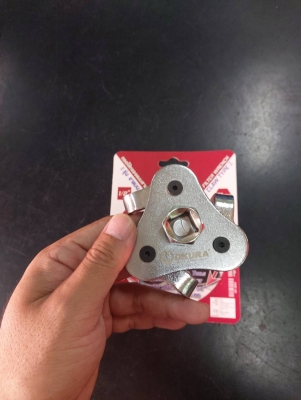 ตัวถอดกรองน้ำมันเครื่อง ถอดกรอง ถอดไส้กรองแบบสามขา รุ่น ขาแบน แบบต่อขันบล็อก ขนาด60 - 95MM ตัวถอดกรองน้ำมันเครื่อง ถอดกรอง ถอดไส้กรองแบบสามขา รุ่น ขาแบน แบบต่อขันบล็อก ขนาด60 - 95MM