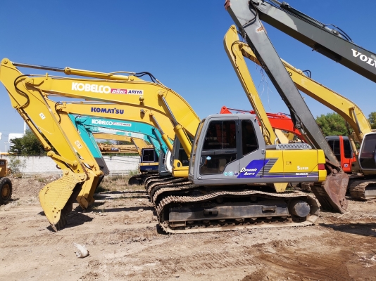 ขายครับsk200-3 ไฟฟ้าครบ ช่วงล่างใหม่หมด พร้อมใช้งานโทร.0851562314 บอยแทรคเตอร์