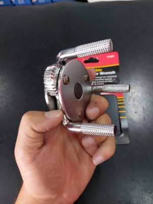 ตัวถอดกรองน้ำมันเครื่อง ถอดกรอง ถอดไส้กรองแบบสามขา รุ่น ขากลม แบบต่อขันบล็อก ขนาด75 - 120MM ตัวถอดกรองน้ำมันเครื่อง ถอดกรอง ถอดไส้กรองแบบสามขา รุ่น ขากลม แบบต่อขันบล็อก ขนาด75 - 120MM