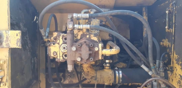 Komatsu PC200-6 ไฟฟ้าครบ เครื่องปั้มเดิม เครื่องโคมัสสุ เล่มทะเบียน