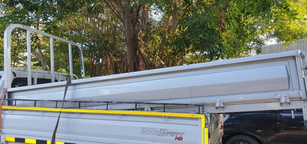 1.60 x 3.10 เมตร กะบะ