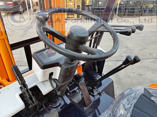 ขาย รถโฟล์คลิฟท์ TOYOTA รุ่น 5-FD25