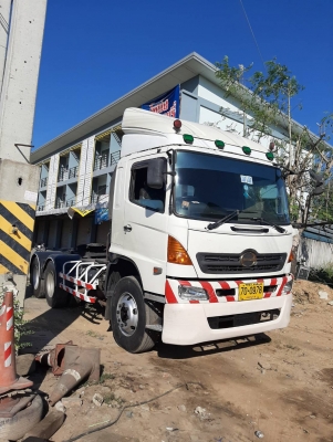Hino 320 แรง ปี 50 สิบล้อหัวลาก รถสวยเดิมบาง ยางดี พร้อมใช้งาน Hino 320 แรง ปี 50 สิบล้อหัวลาก รถสวยเดิมบาง ยางดี พร้อมใช้งาน