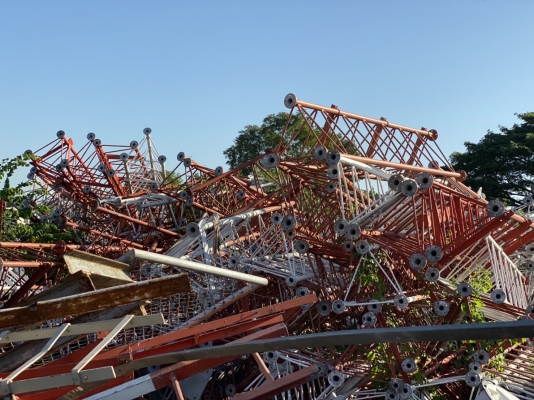 เหล็กเสาสามเหลี่ยมทำโกดัง และเหล็กฉาก