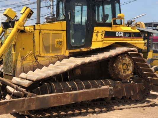 ขายรถดันดิน CAT D6R นำเข้าเองจากญี่ปุ่น สภาพสวยพร้อมใช้ มีVDOการทำงานครับ ขายรถดันดิน CAT D6R นำเข้าเองจากญี่ปุ่น สภาพสวยพร้อมใช้ มีVDOการทำงานครับ